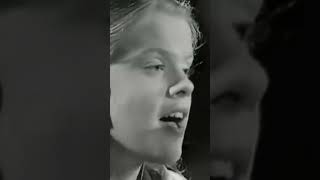 The Kelly FAMILY i cant help Myself 1995
