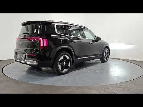 Mercedes-Benz GLB 200 BEV with 7 Seats - Image 2