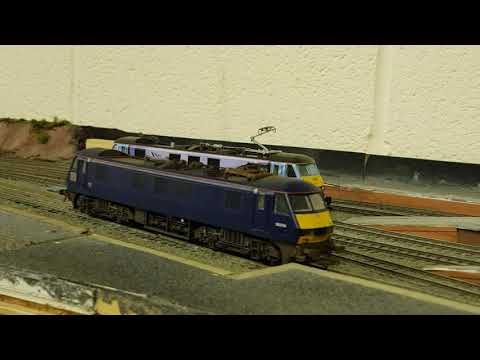 Running Session - Stacton Tressell - Clip six - Malcolm Rail DB90, 90024