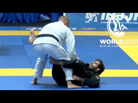 Leandro Lo v Nathan Mendelsohn / World Championship 2021