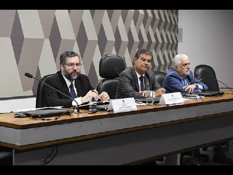 Brasil não está em alinhamento automático com os Estados Unidos, afirma ministro