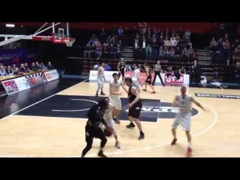 SPM Shoeters - Avtodor. Crazy end of 1st overtime. Block, dunk, 3 pointer @ the buzzer.