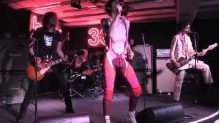 The Darkness - &#39;Hammer &amp; Tongs&#39; (Live @ 363 Oxford Street)