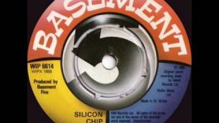 basement 5 chip butty