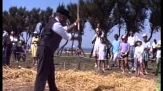 preview picture of video 'La Fête des battages à Chassiron (à côté du phare) été 1989 1ère partie'