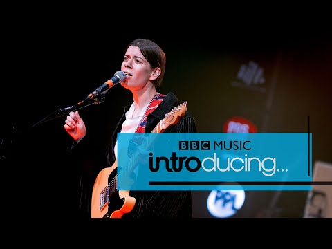 Liz Lawrence - None Of My Friends (The BME Sessions)