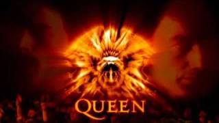 Queen - live at Paris - Pain Is So Close to Pleasure