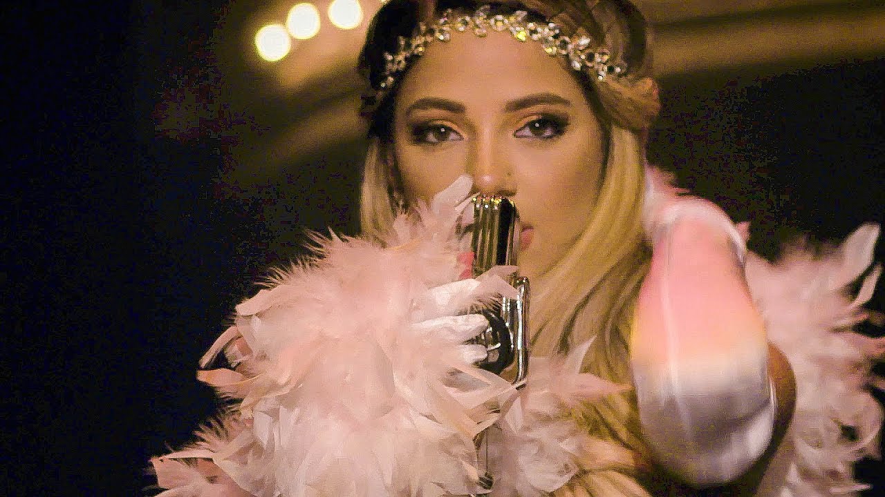 Gabi DeMartino — Flowers