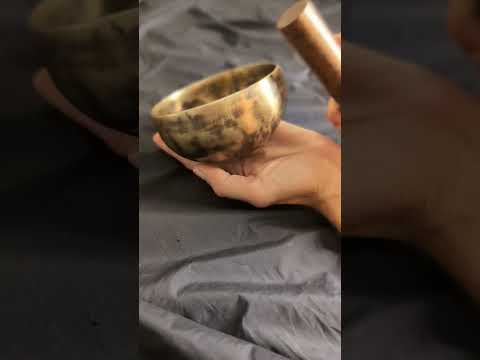 [A190] New Jambati singing bowl, ⌀12cm / 390g, 🔽 C5 +42c (536 Hz), 🔼 F#6 -13c (1480 Hz) — VAYU sounds