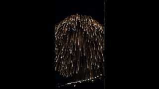 preview picture of video 'The most biggest fireworks all over the world @Nagaoka Japan 2012 (長岡花火「正三尺玉」)'