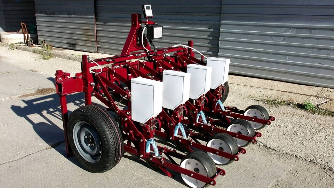 Сеялка овощная Клен