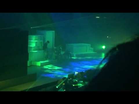 SHINee World V in Hong Kong 20170520 - odd eyes