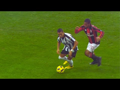 Young Alexis Sanchez Had No Mercy For Defenders