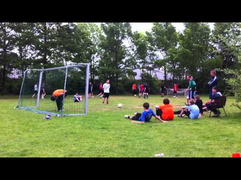 Sjoerd raakt met kontjeknallen #C-kamp2012