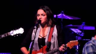 Norah Jones Greek Live It&#39;s Gonna Be, Tragedy, Don&#39;t Know What It Means 2016