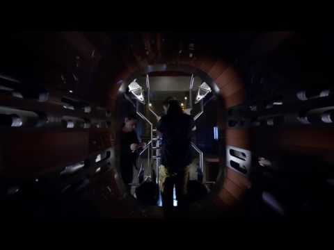 The Flash: S2E21 - Cisco Tries To Get Barry Back From Speedforce