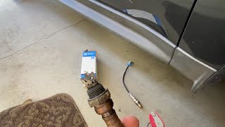 Cambio del SENSOR de OXIGENO 2 en CHEVY EQUINOX (despues del CONVERTIDOR CATALITICO)
