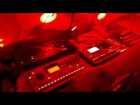 xtront - live @ Elektronisch in den Mai tanzen (30.04.2017)