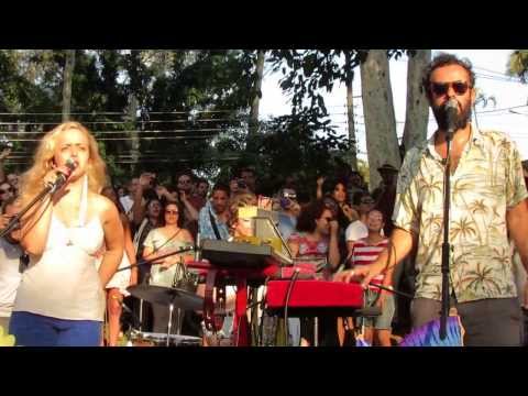 Felicidade - Marcelo Jeneci - Ao Vivo na Praça Horácio Sabino - 26/01/2014