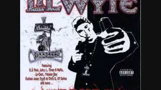 Lil Wyte- I Know You Strapped (Chopped and Screwed)