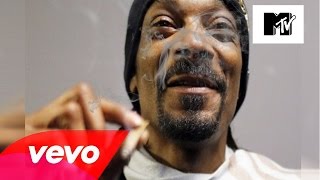Snoop Dogg - Powder On My Clothes ft  Busta Rhymes &amp; Stresmatic