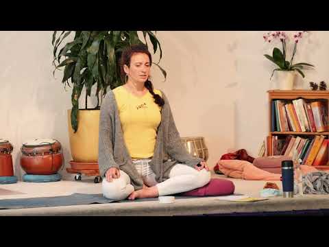 Mittelstufe "Exakt" - Yoga Vidya Ashram Live  - 09:15 Uhr 09.08.2021