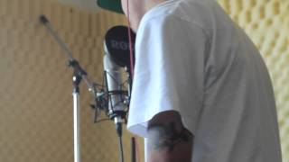 SeekMoney Stops By Jaeon'e Studio For a Recording Session