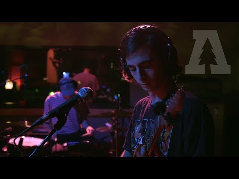 Cliff Song - Peaer