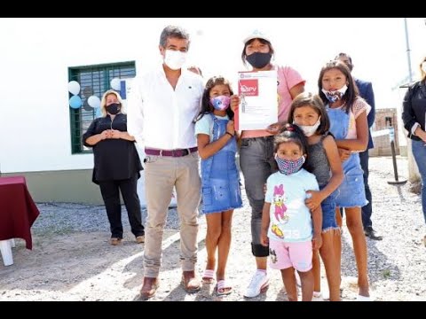 Familias de Capital recibieron viviendas construidas por cooperativas