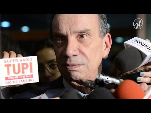 Aloysio Nunes diz que renúncia de Azeredo foi decisão pessoal