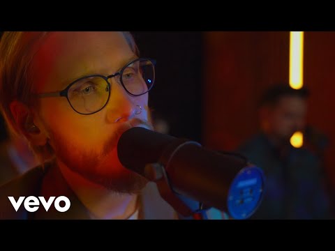 Aleksanteri Hakaniemi - Elokuu (Live)