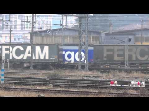 SBB CFF FFS CARGO CON MERCI INTERMODALE ARRIVA A LUINO. (VA) 7 - 2 - 2016.