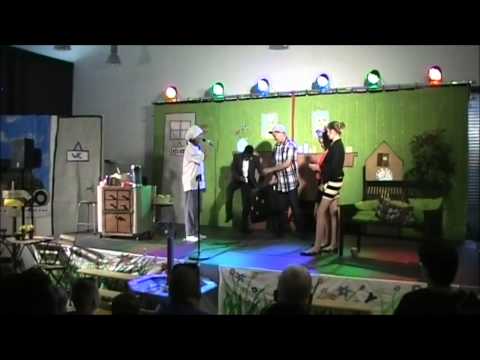 2015 07 06 Kompas Groep 8a Afscheid Musical -- HET DAK ERAF