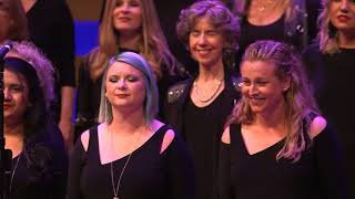 C&#39;est La Vie with Bobby Bazini and newchoir