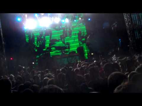 Sander Van Doorn @ EDC 2009 Part 8  Sia - The Girl You Lost to Cocaine (SVD Remix)