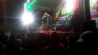 Download lagu Riska Oktavia NGOMONG APIK-APIK mp3