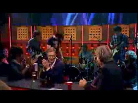 De minuut: Afterpartees - First Last - 15-1-2014