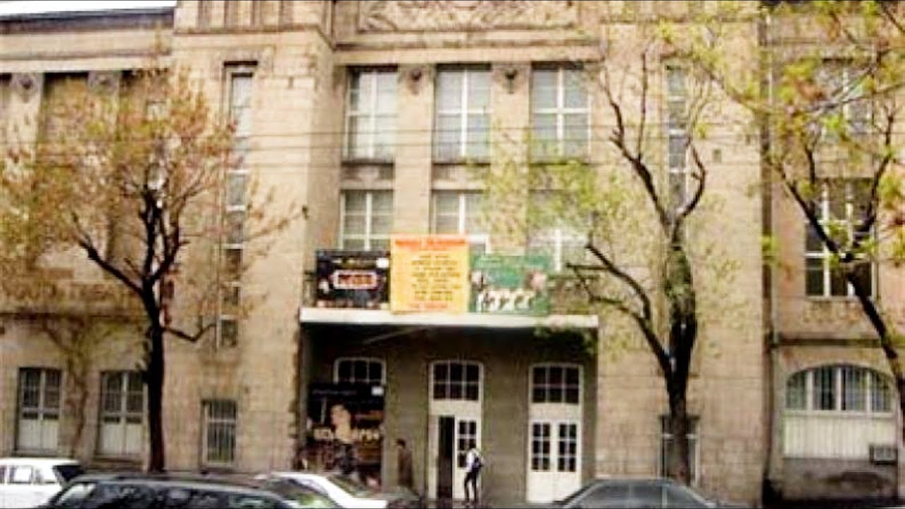 #Ուղիղ. Պատանի հանդիսատեսի թատրոնում սպասում են քաղաքապետին