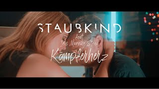 Kadr z teledysku Kämpferherz tekst piosenki Staubkind feat. Iris Mareike Steen