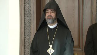 Սիոն սրբազանին հանձնվեց արքության պատվի հայրապետական կոնդակը