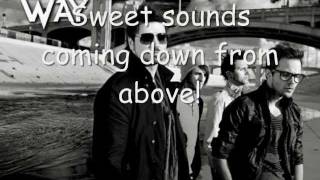 Move by Adelitas way Lyrics