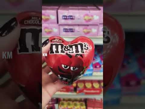 M&M's HEART-SHAPED PACK #shorts #chocolate  #mybloopers