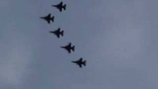 preview picture of video '7 F-16 In formation overflying Sola Airport'