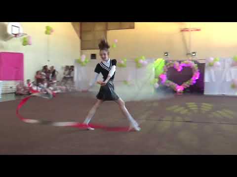 Maena Millon ruban ballon Ligueil juin18