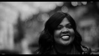 Cece Winans - It&#39;s Christmas (Official Video)