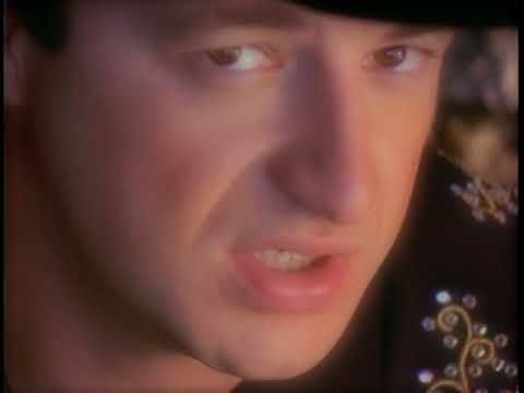 She Dreams video thumbnail