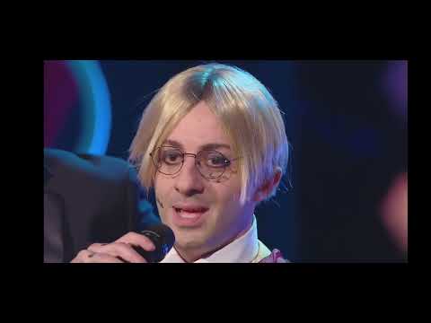 Francesco Cicchella parodia Achille Lauro