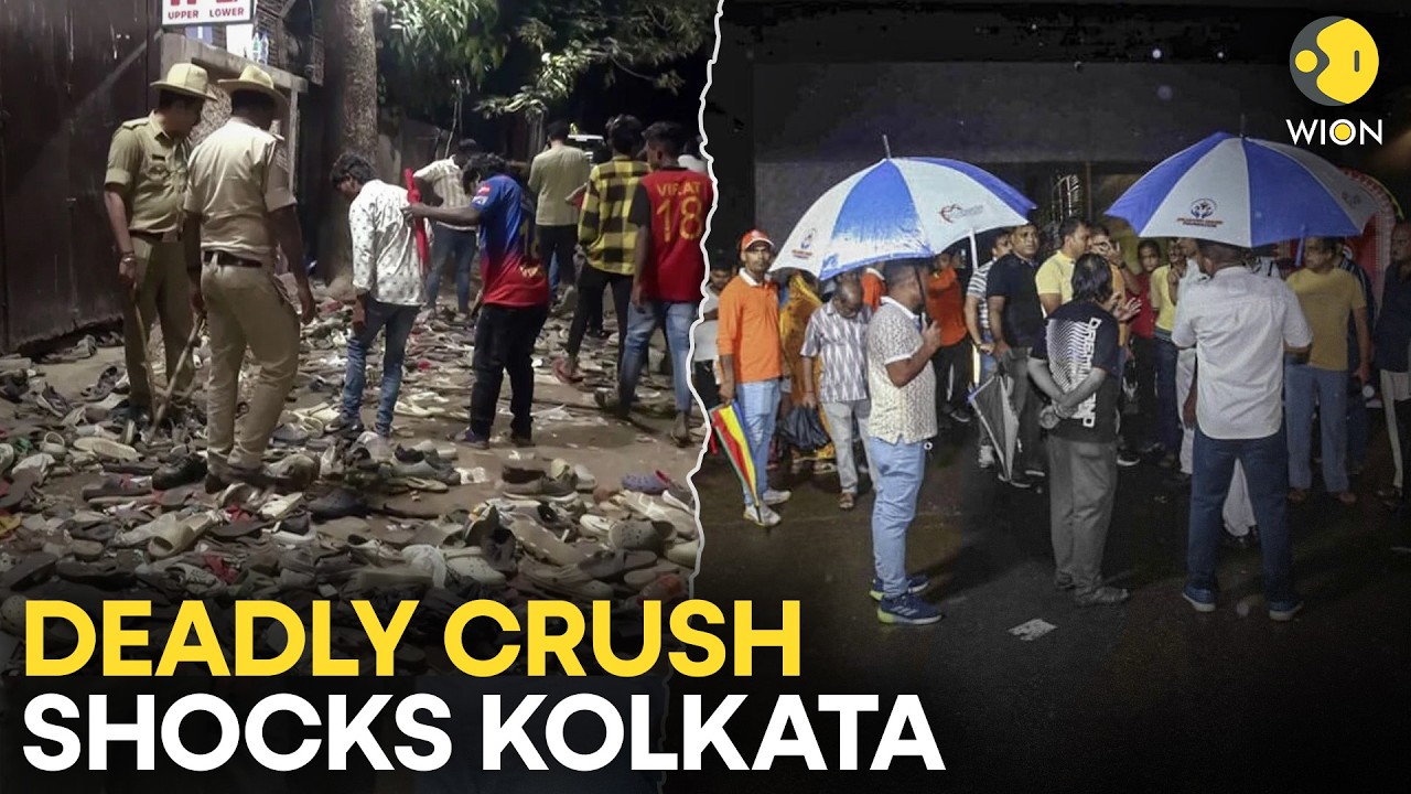 Kolkata STAMPEDE LIVE: Durga Puja HORROR - At Least 17 Killed in Pandal Crowd Crush | LIVE