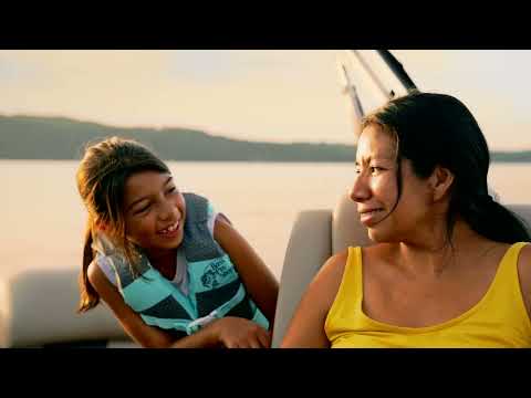 Sun Tracker Party Barge 22 DLX