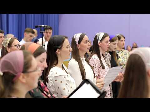 O chemare vine din întunecimi. Corul  Muntele Sionului Londra